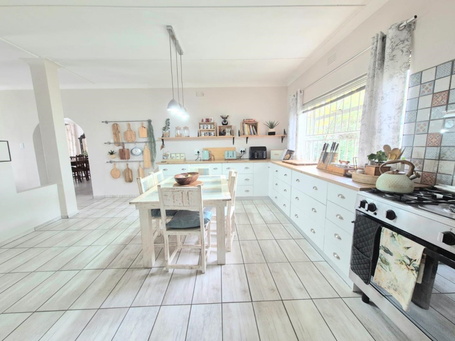 5 Bedroom Property for Sale in Roodewal Free State